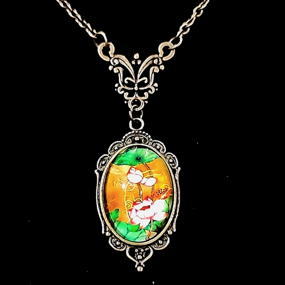 💚 Antique Bronze Victorian Cabochon Pink Lotus Cameo Necklace